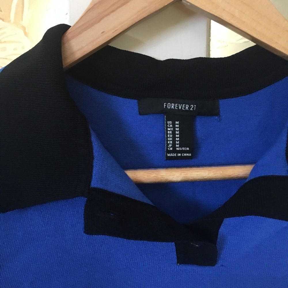 70s Style Collared Tee - Picture 2 of 4